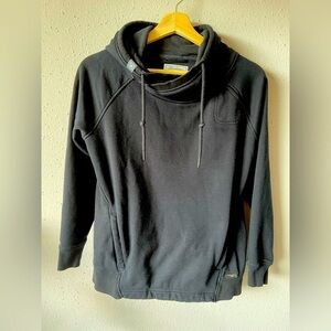 Pullover hooded sweatshirt